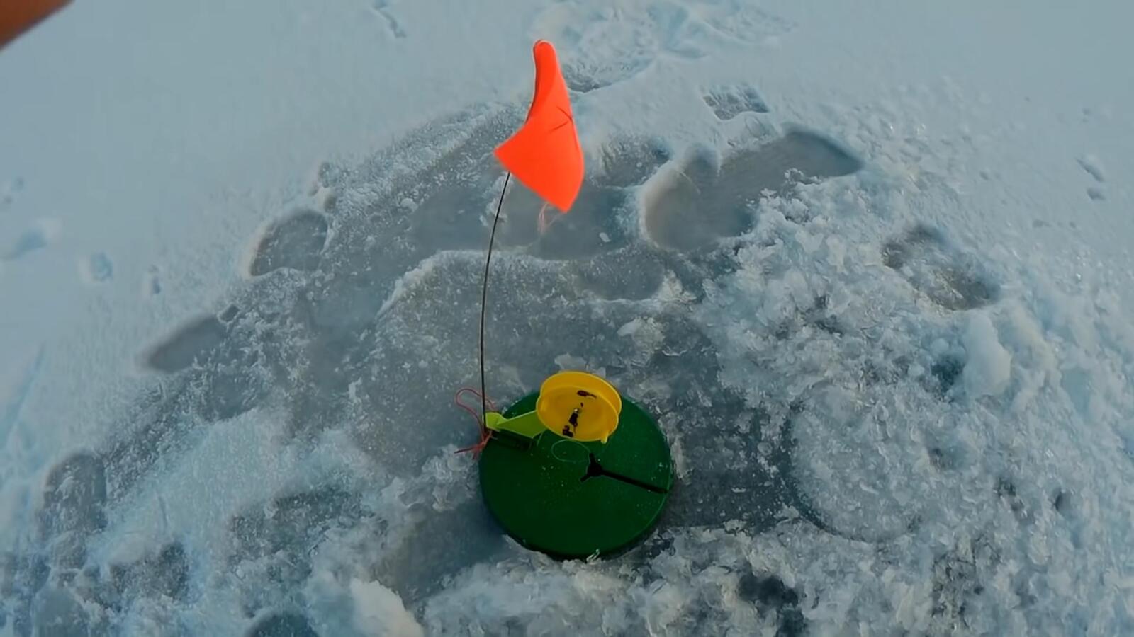 Многие рыболовы совершают эти ошибки при ловле на жерлицы по первому льду